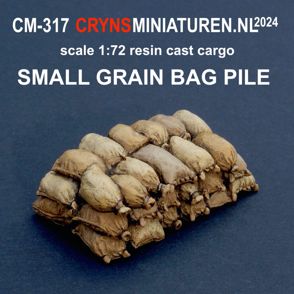 small pile of grain bags scale 1:72